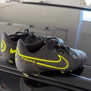 Nike Kids Tiempo 2.5Y Black and Neon Yellow Shoes